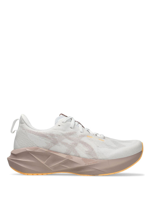 ASICS Natural Novablast 5 Running Trainers