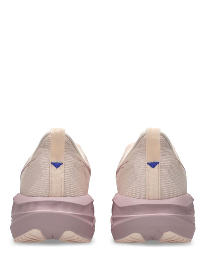 ASICS Rosa Novablast 5 Running Trainers